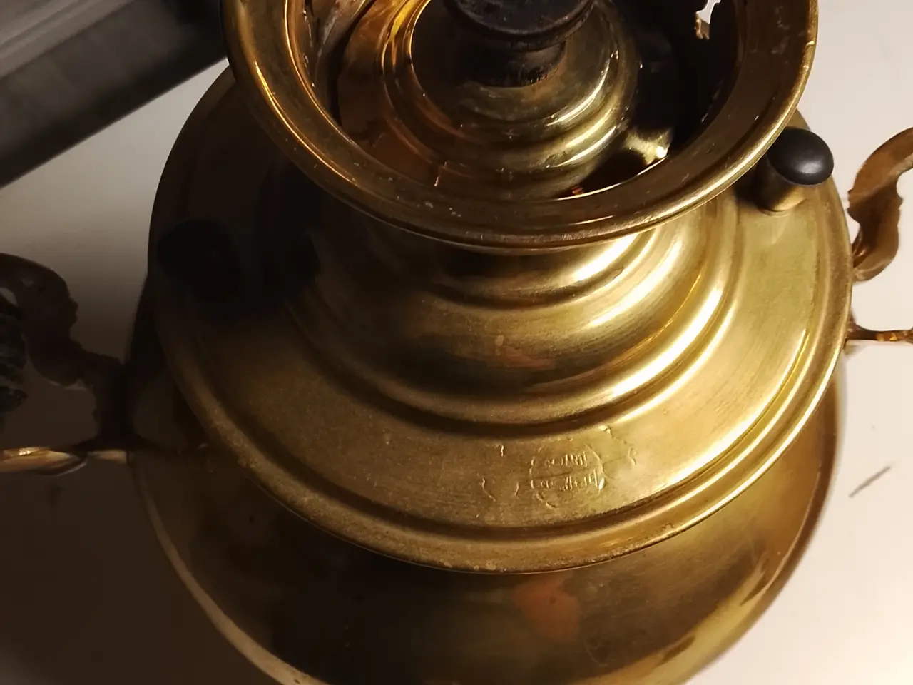 Billede 3 - Samovar til te i messing til trækul i alt 47 cm hø