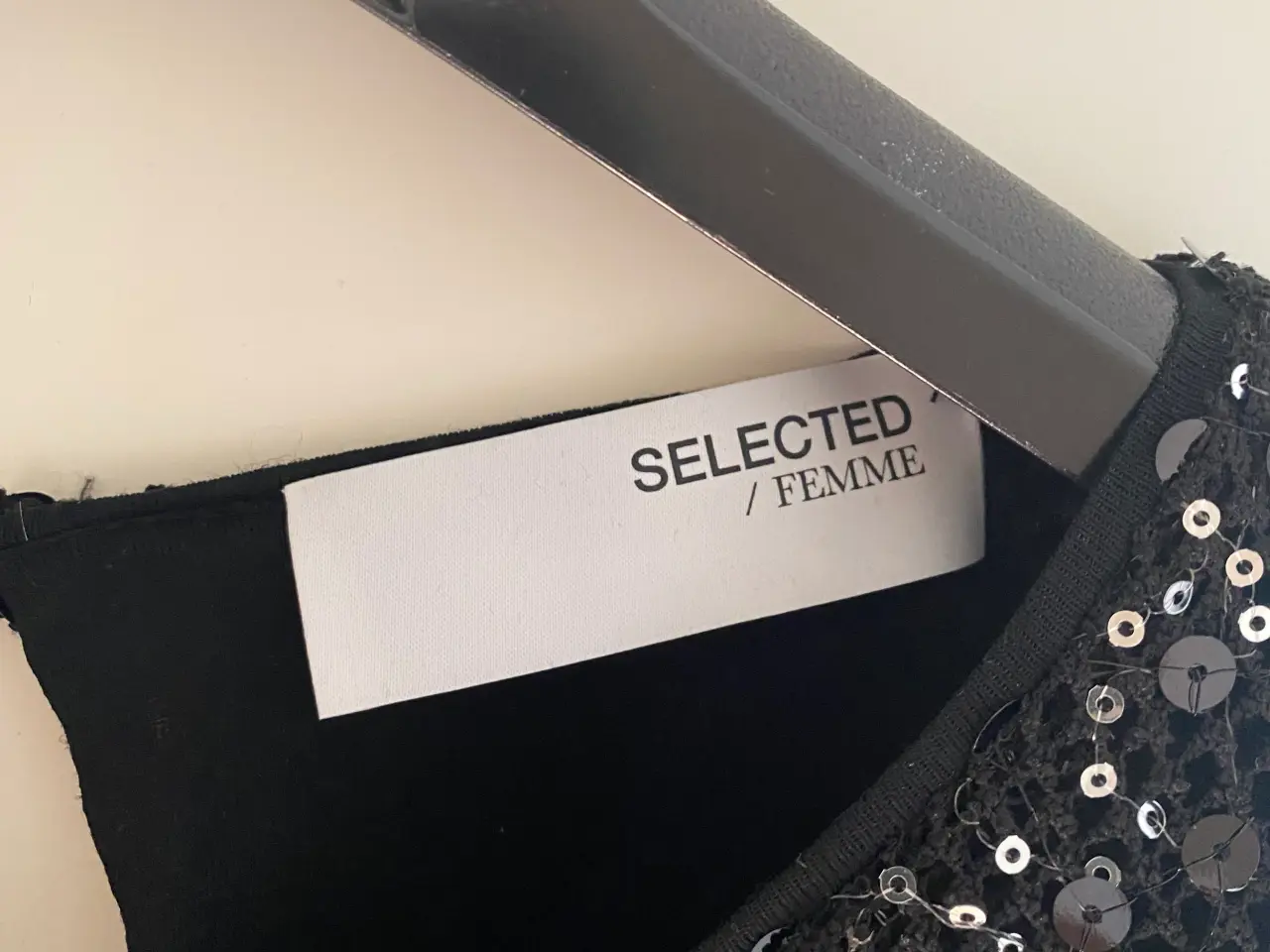 Billede 2 - Selected palliet kjole i sort str 42