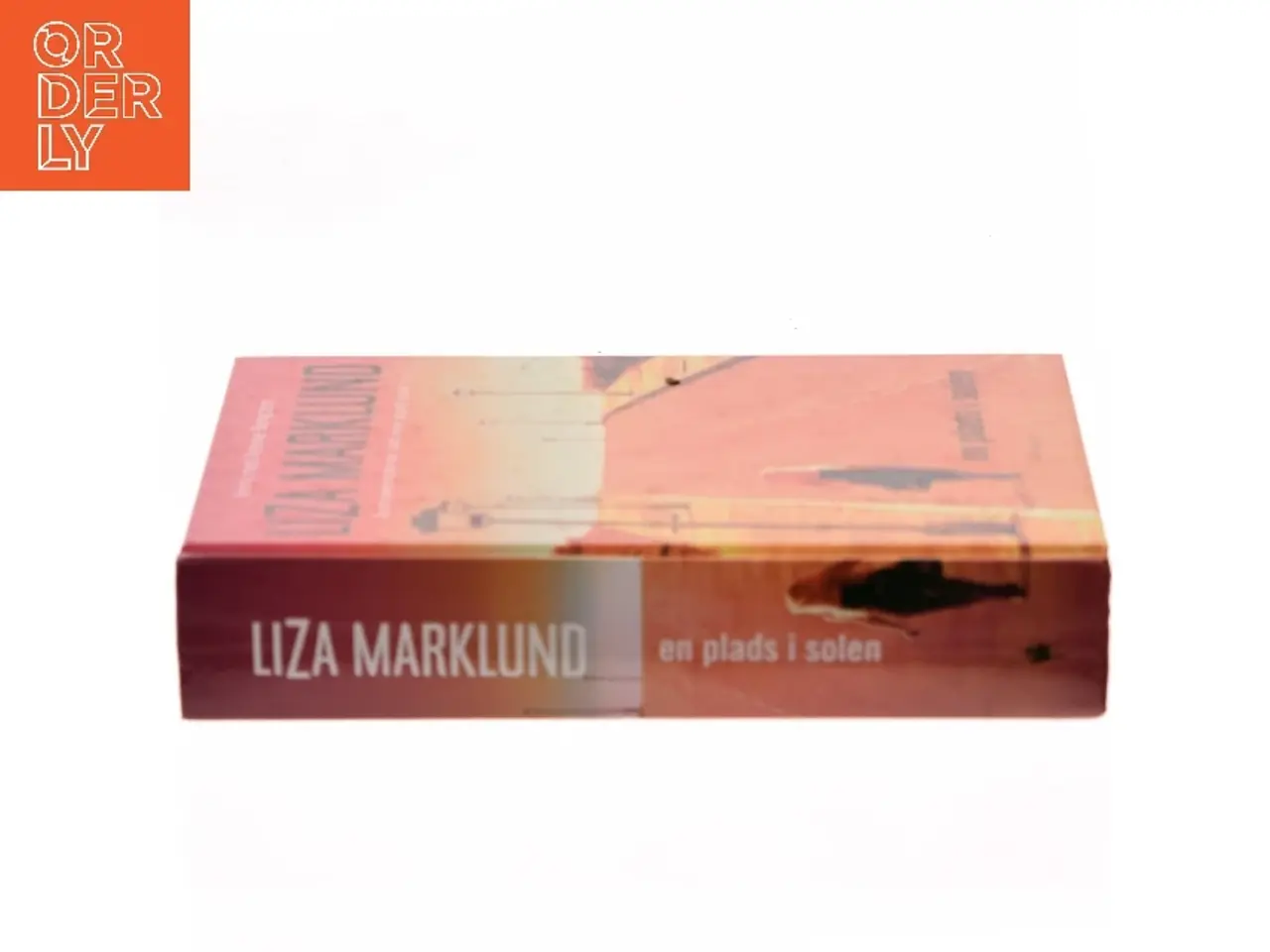 Billede 2 - En plads i solen : krimi af Liza Marklund (Bog)