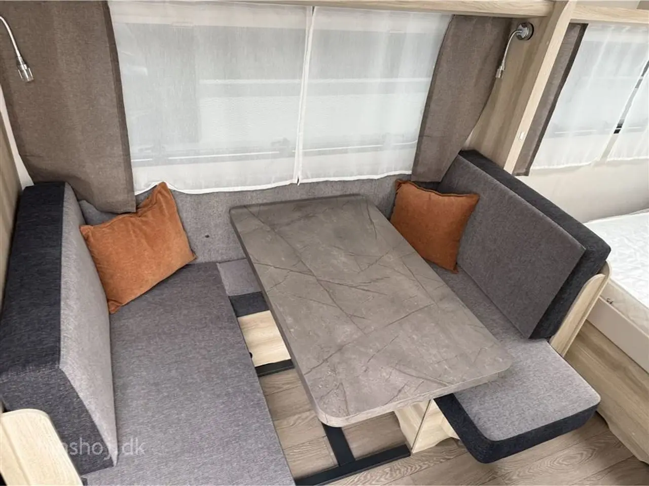 Billede 4 - 2026 - Hobby De Luxe 460 SFf 2026 Hobby De Luxe 460 SFf DK Line Se den hos Hinshøj Caravan A/S