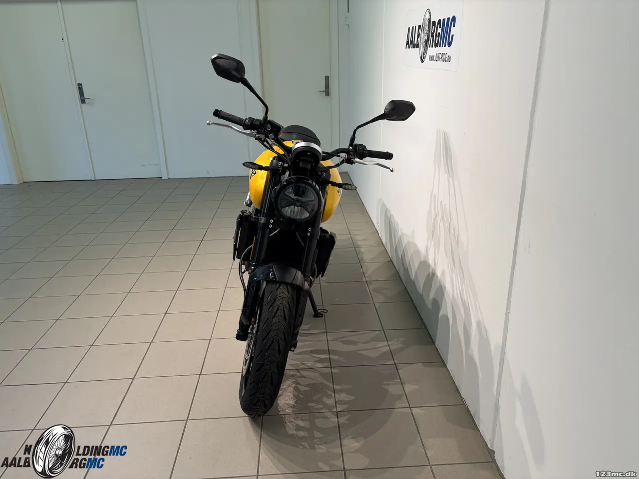 Billede 7 - Triumph Trident 660 Cosmic Yellow