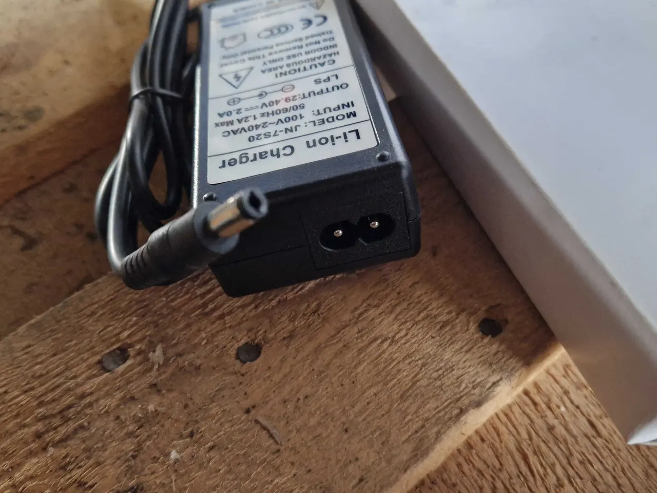 Billede 2 - Elcykel lader 24v