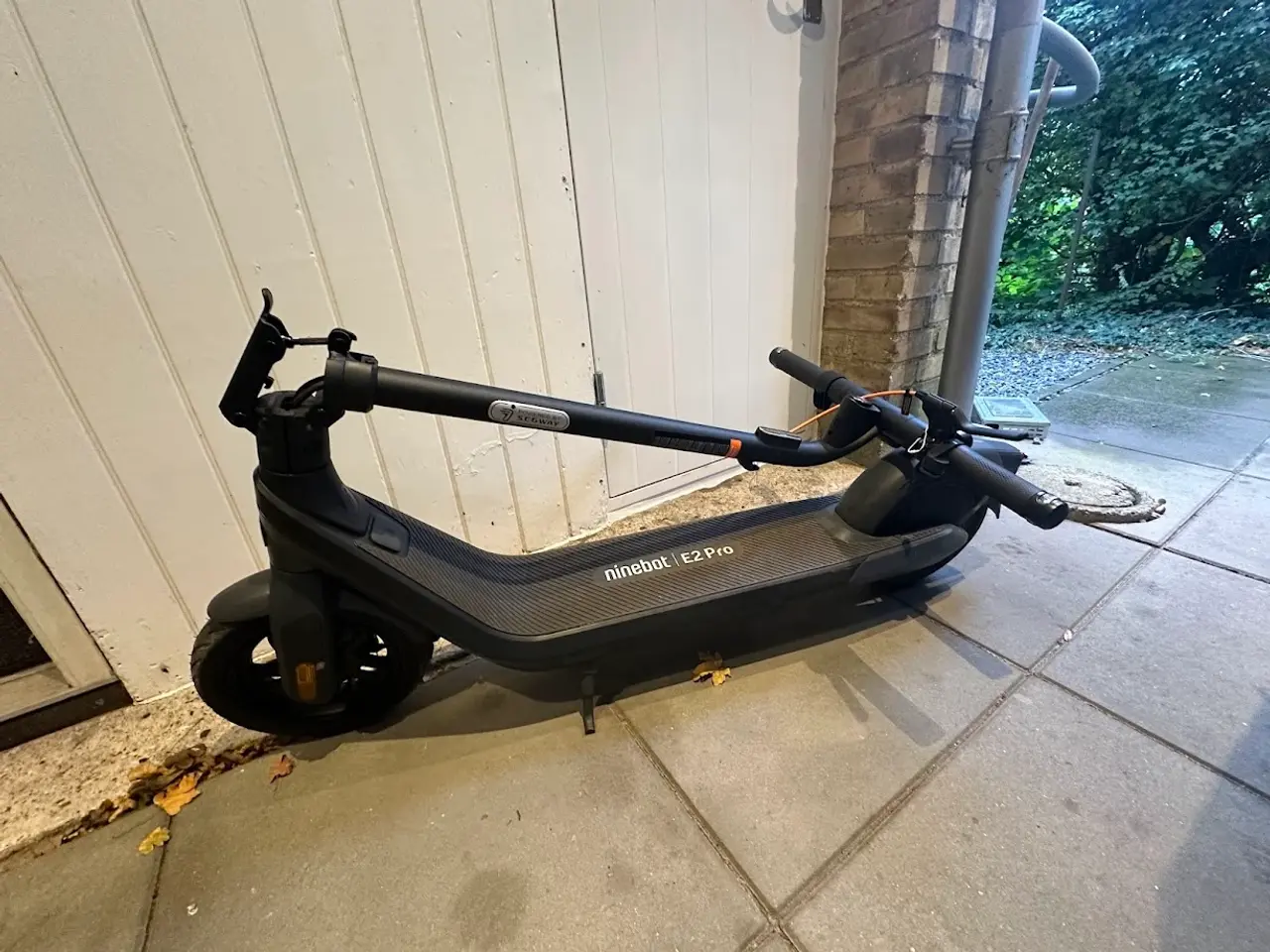 Billede 2 - Ninebot by Segway KickScooter E2 PRO