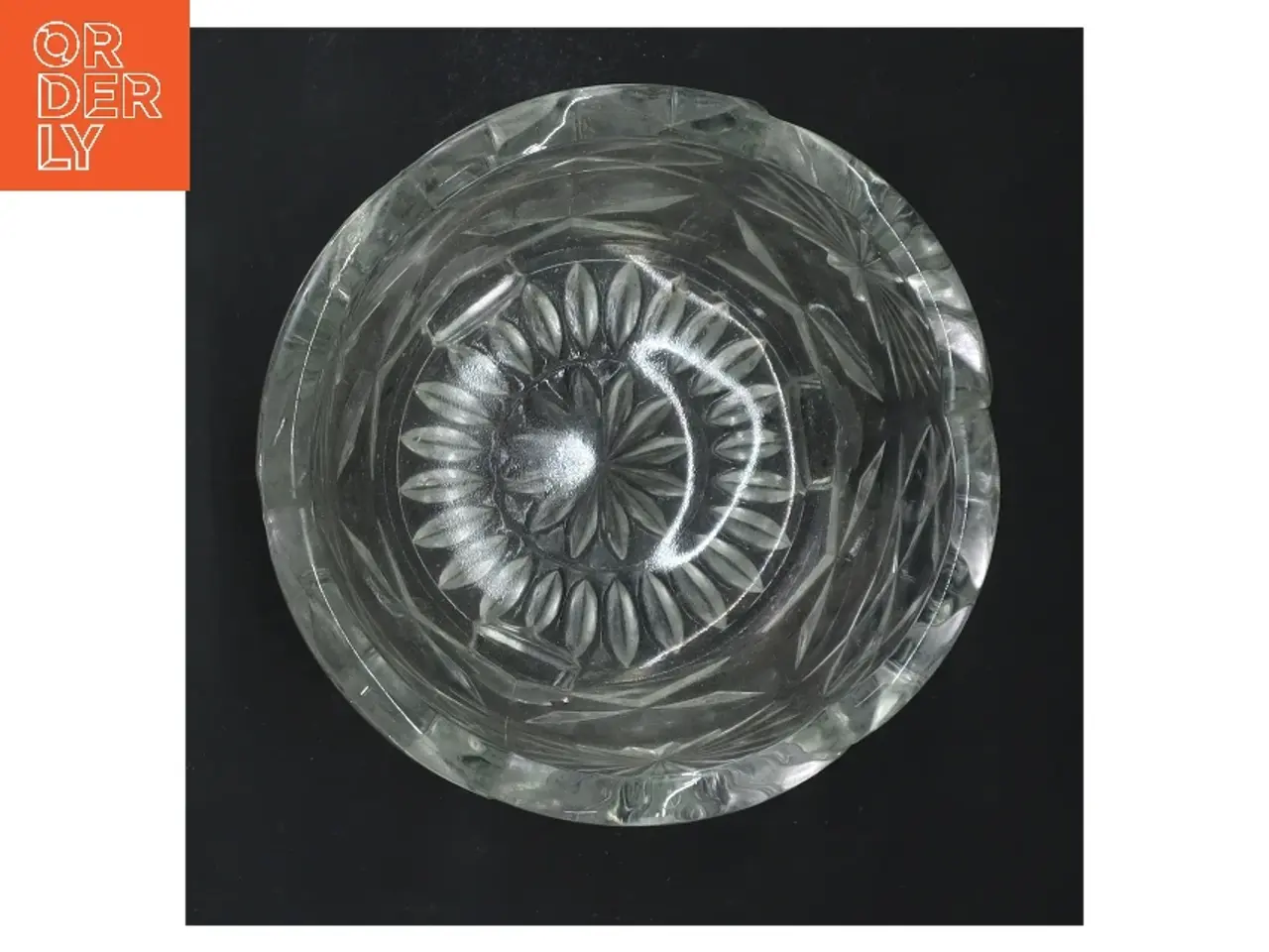 Billede 2 - Glas skål med mønster (str. Ø 12,5 cm)