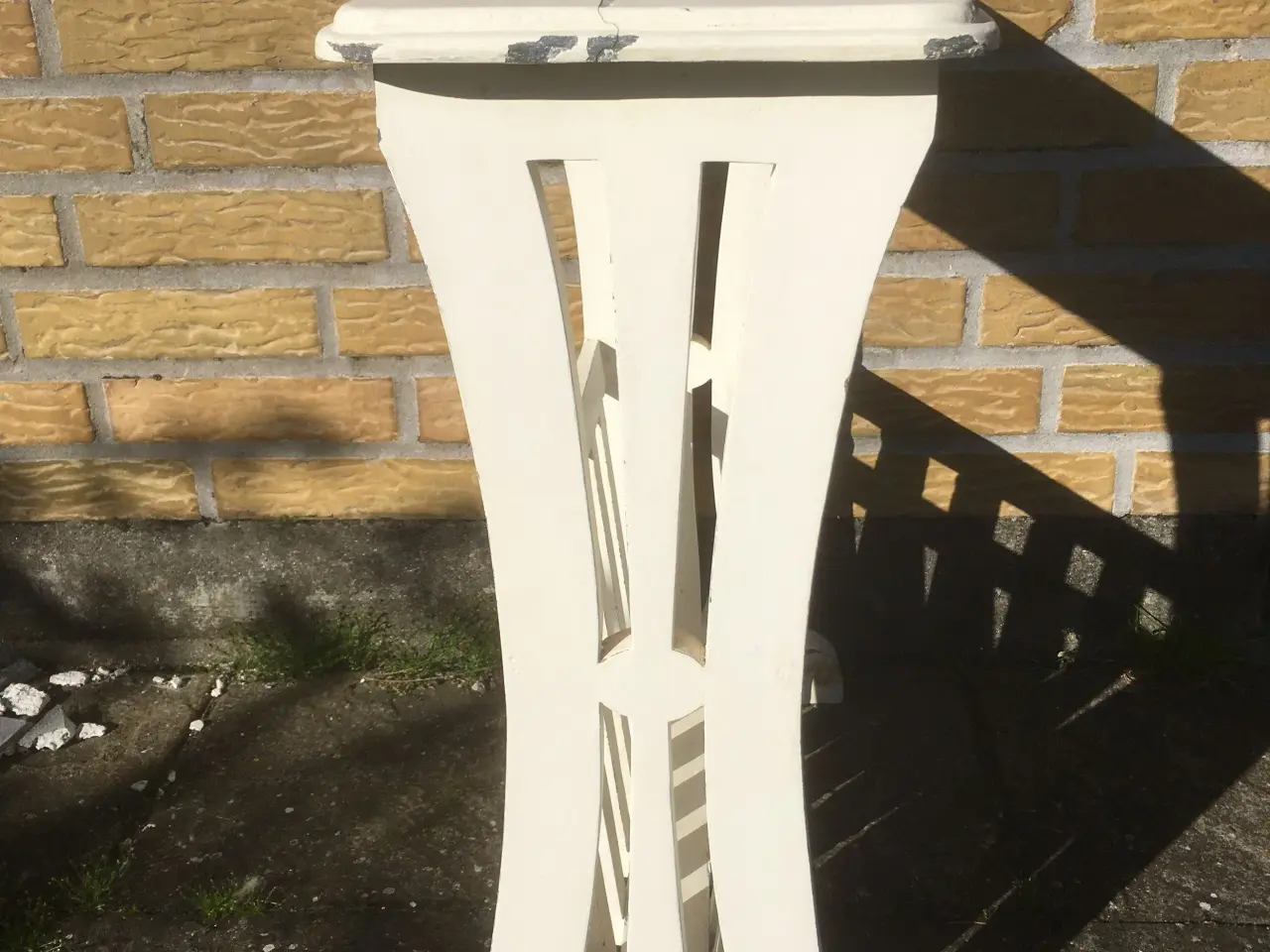 Billede 3 - Avisholder blomsterbord