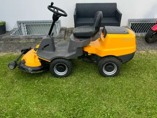 Stiga villa hst 320