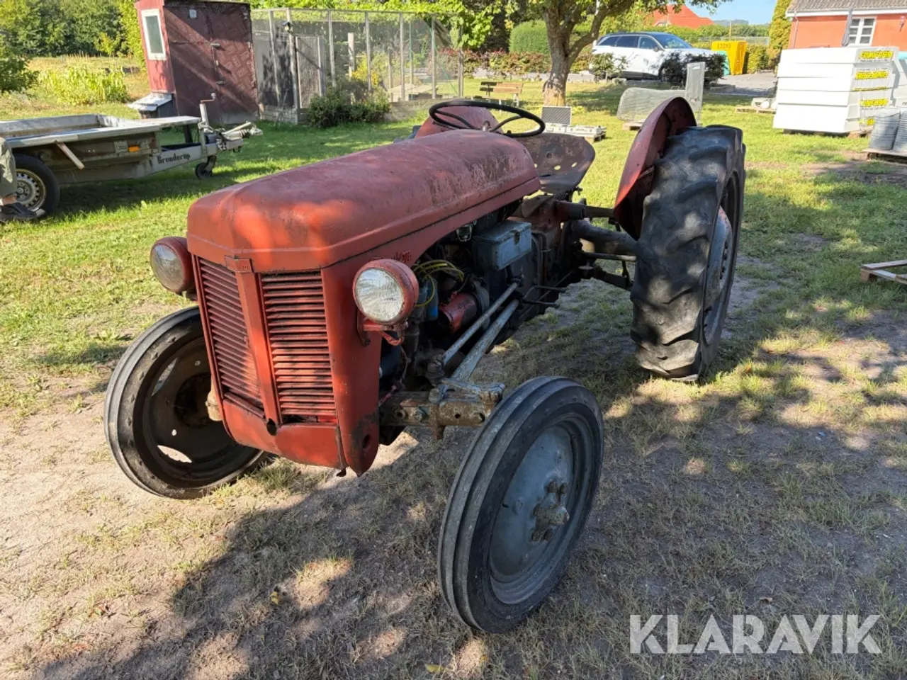 Billede 1 - Veterantraktor Massey Ferguson