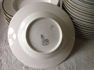 Tallerken med guldkant