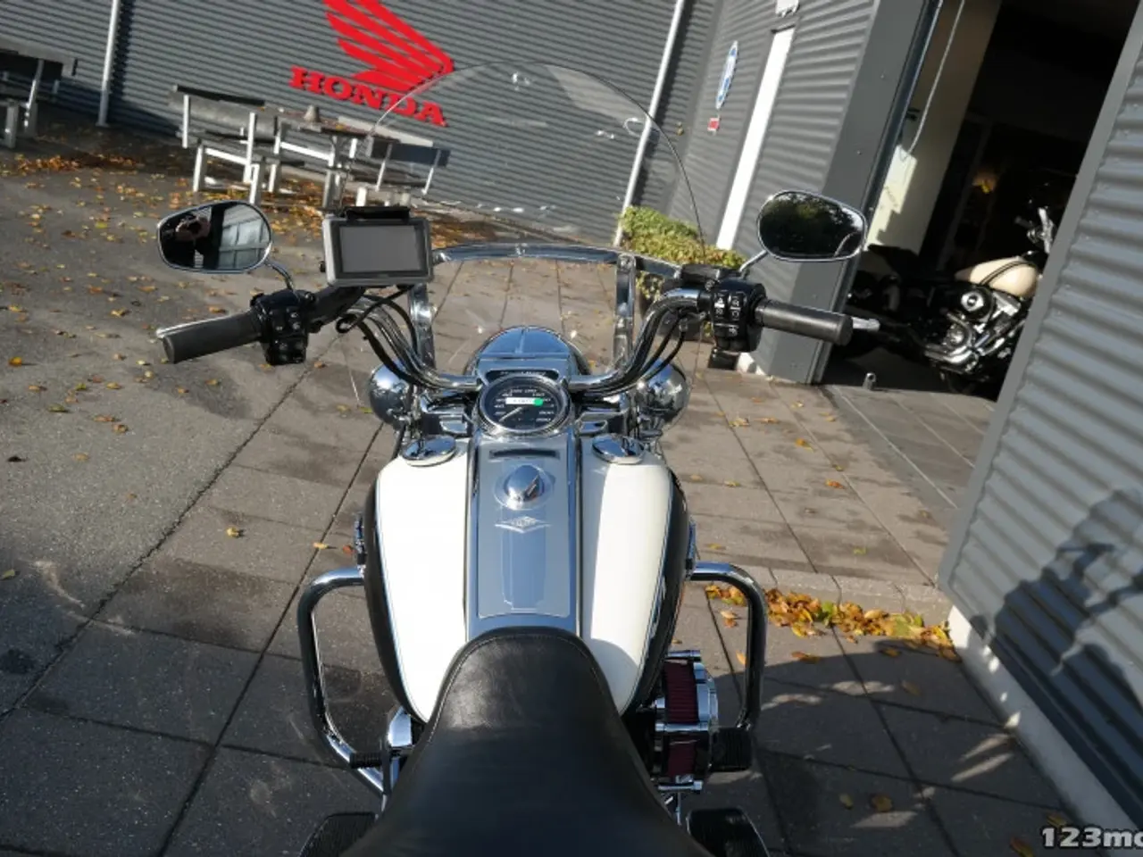 Billede 21 - Harley-Davidson FLHRC Road King Classic MC-SYD       BYTTER GERNE