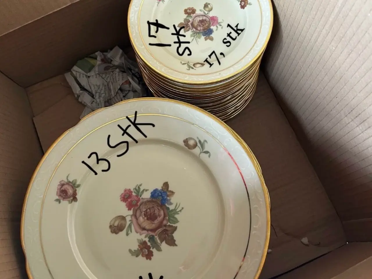 Billede 6 - Antik service fra kjøbenhavn porcelains malleri