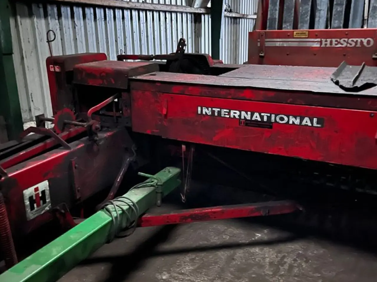 Billede 1 - International IH Halmpresser