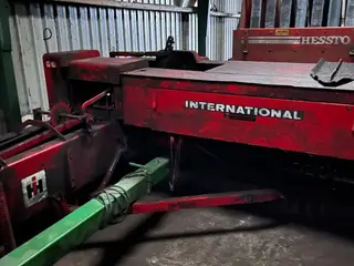 International IH Halmpresser
