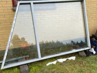Træ vindue