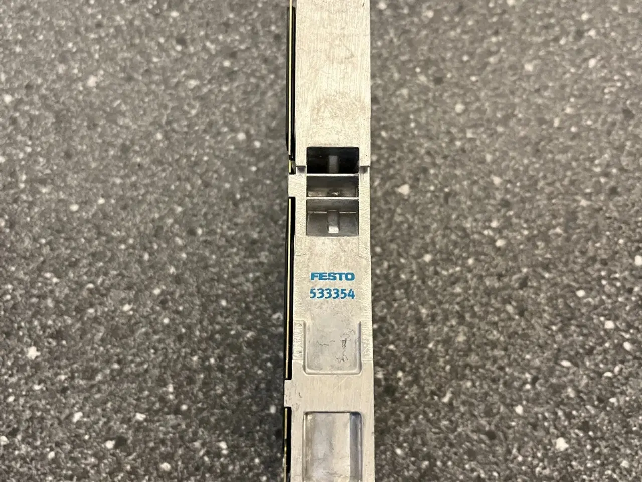 Billede 2 - Festo 533354 magnetventil Manifold Block - brugt