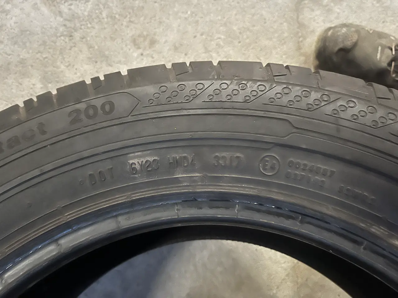 Billede 3 - 205/65R16c Continental sommerdæk 