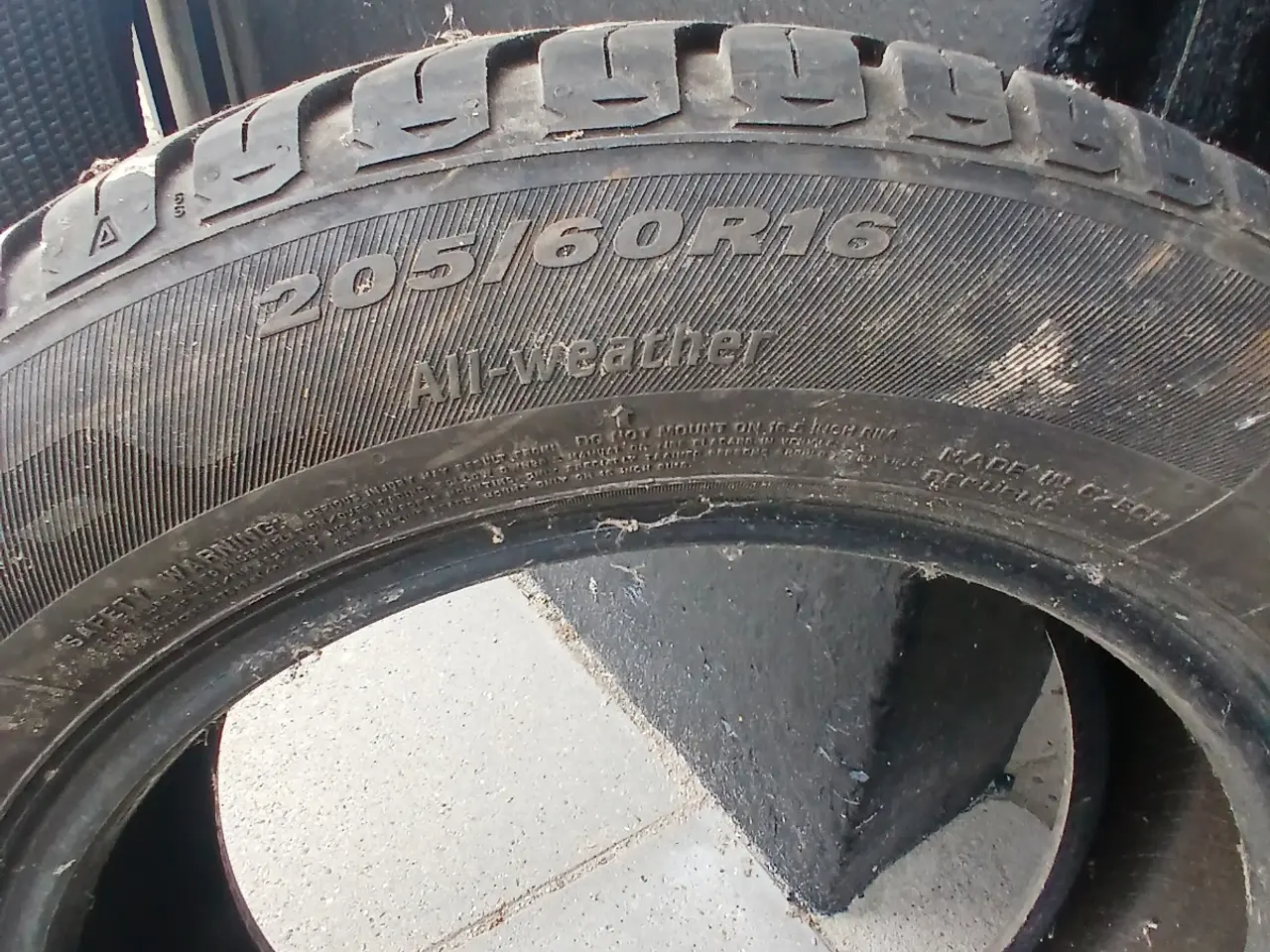 Billede 1 - 205/60-16 nexen