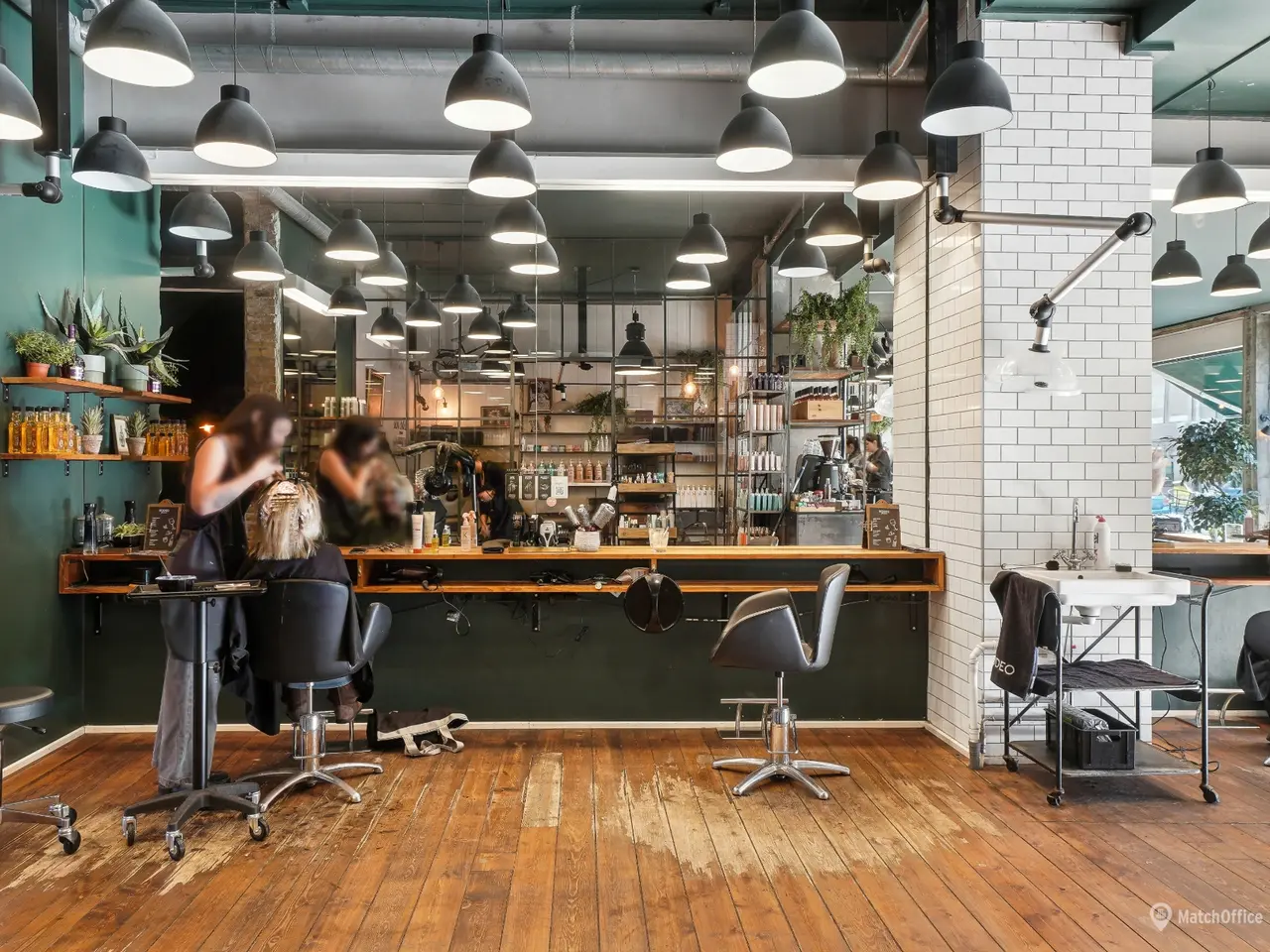 Billede 7 - Flot højtloftet butik /klinik /showroom på Valby Langgade