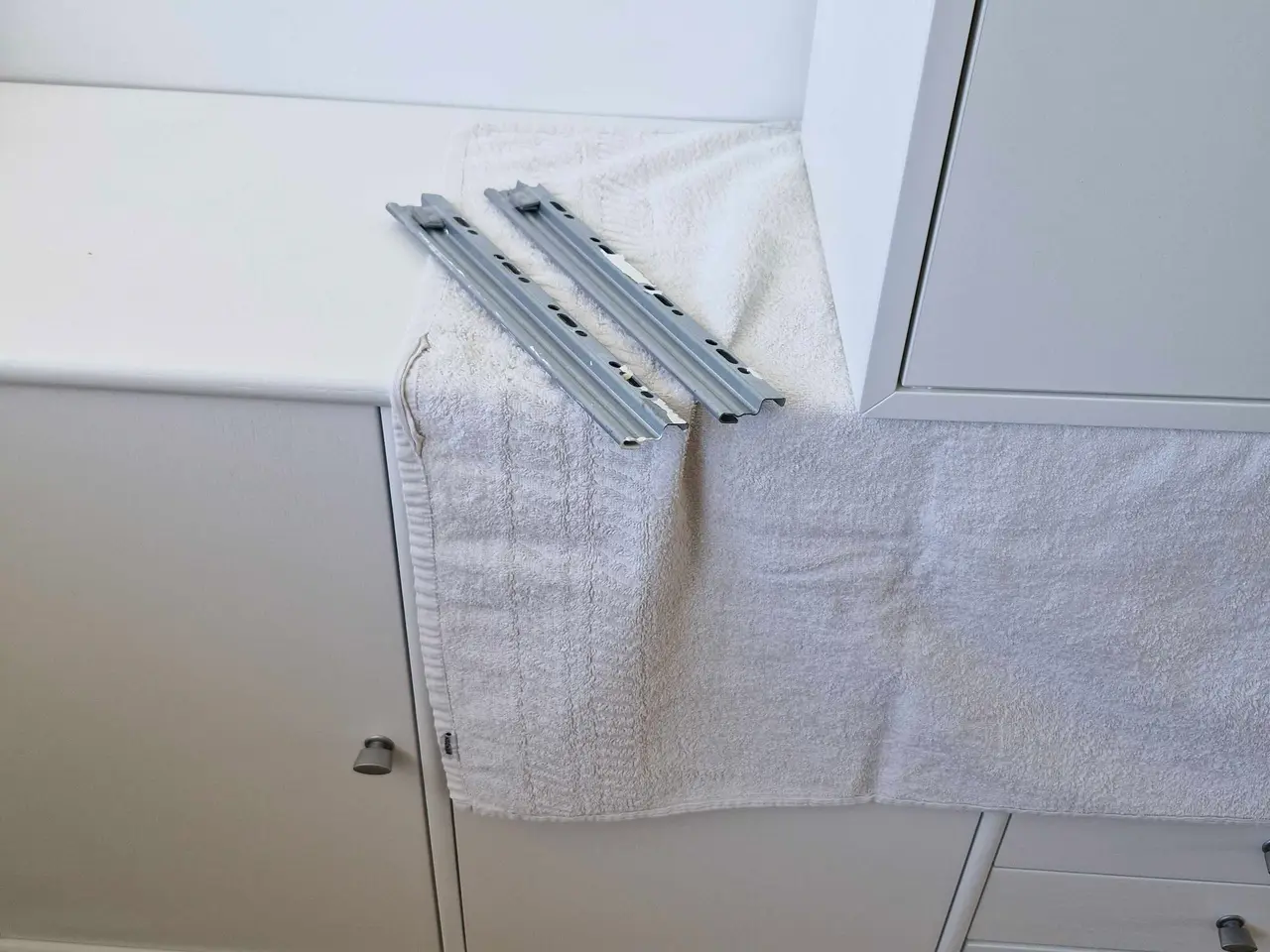 Billede 2 - Sengeborde ikea