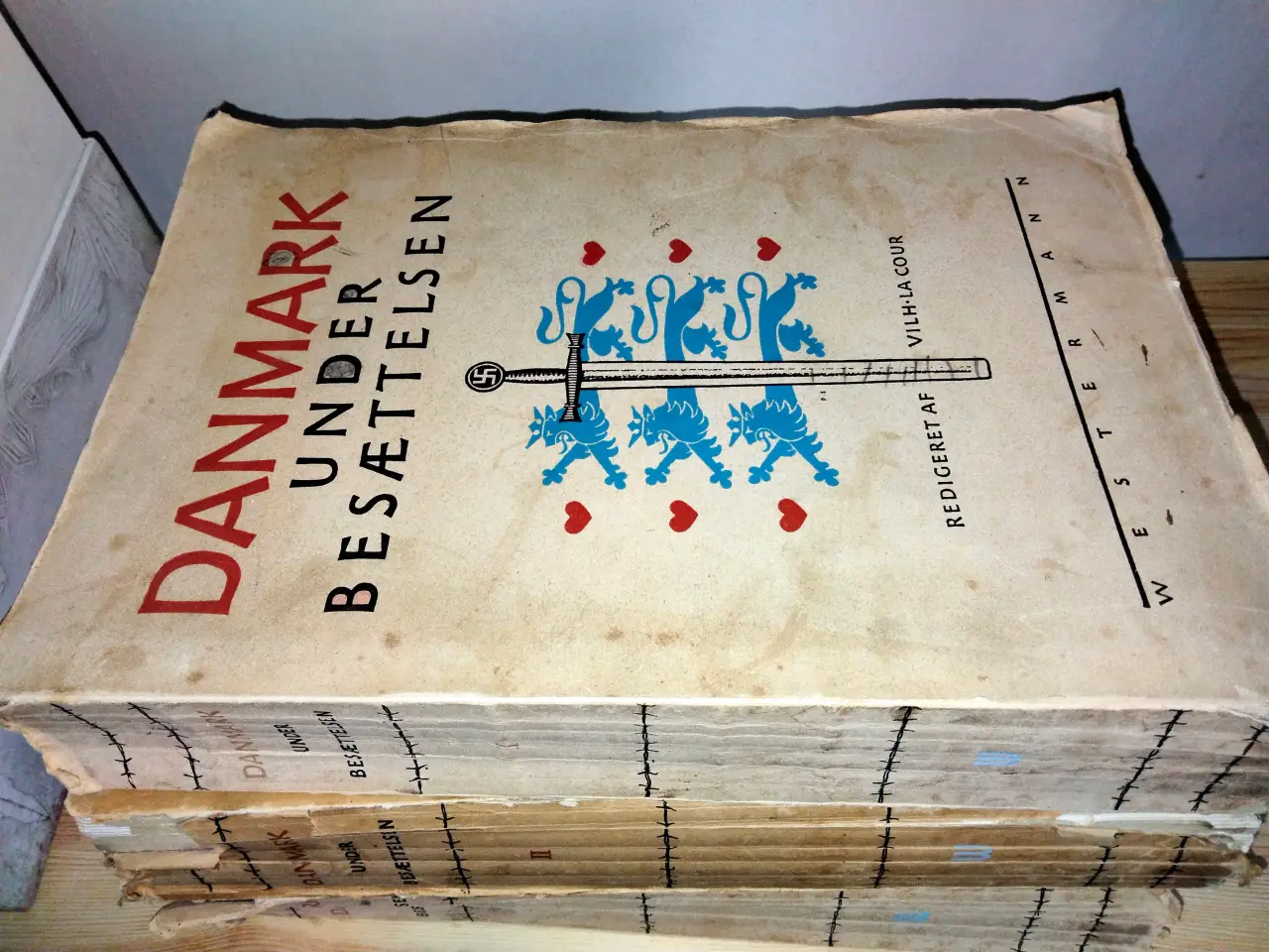 Billede 2 - Danmark Under Besættelsen 3 Bind