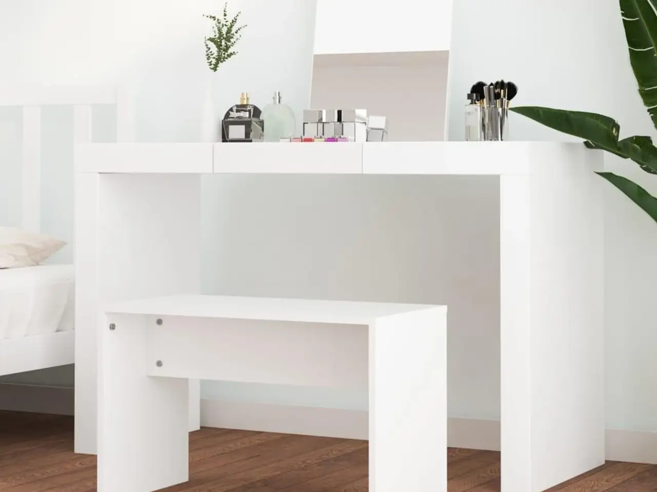 Billede 3 - Makeupskammel 70 x 35 x 45 cm - hvid