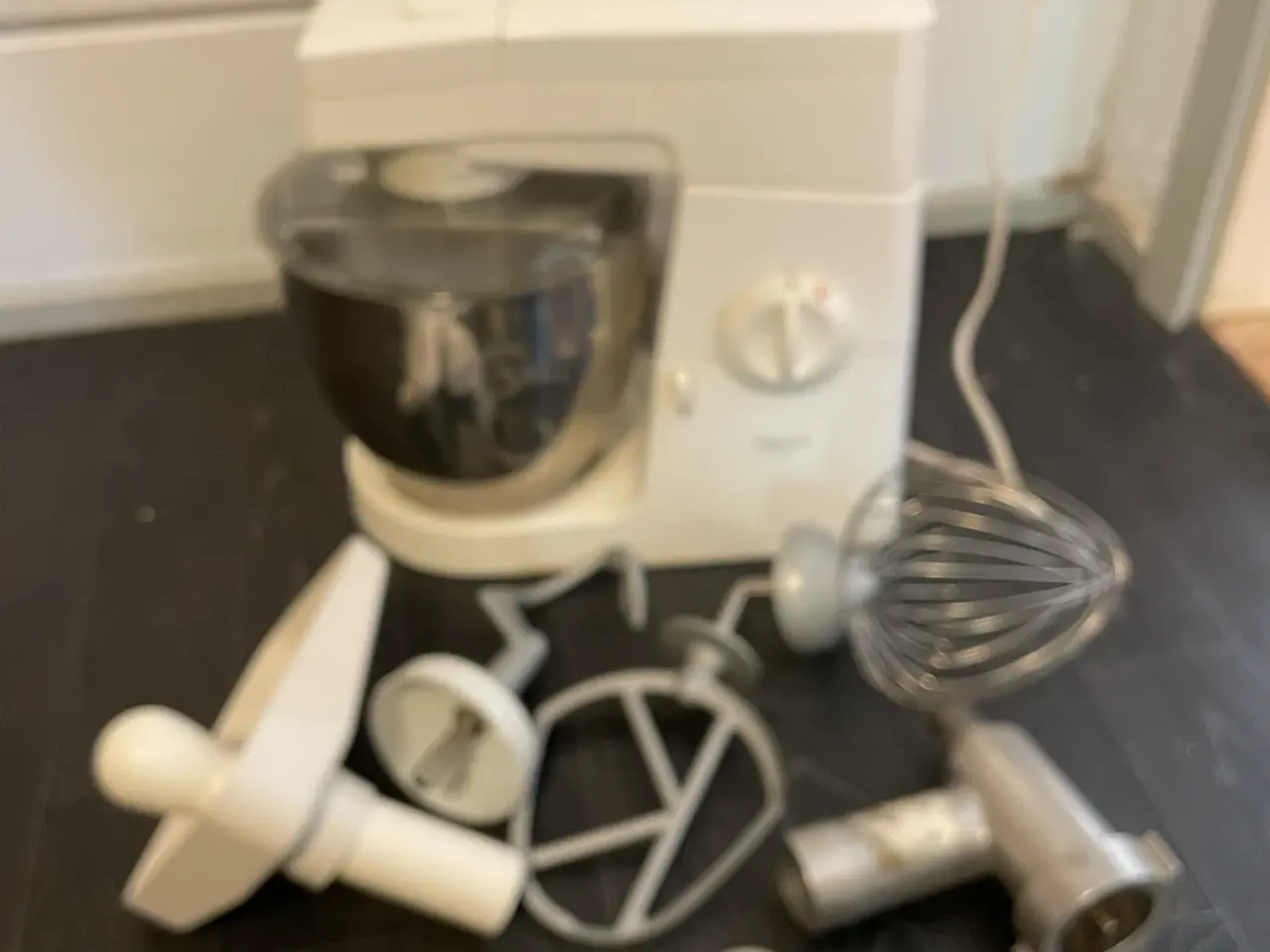 Billede 1 - røremaskine. Kenwood km 615, virker som den Skal,