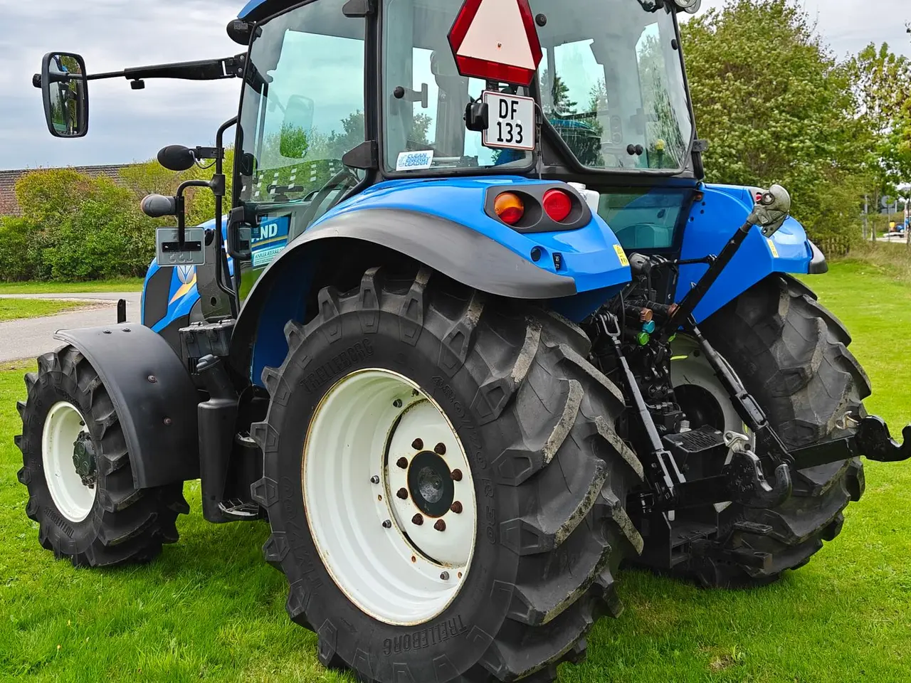 Billede 6 - New Holland T4.95 Med frontlæsser