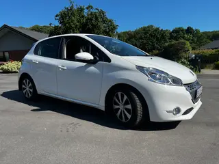 Peugeot 208 e-hdi aut.