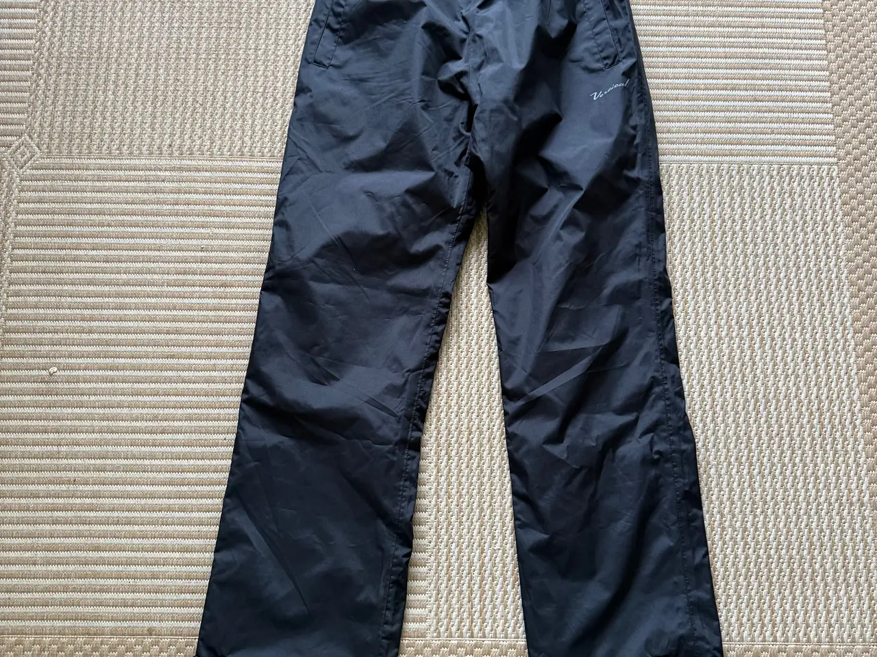 Billede 1 - Vertical sorte regnbukser. Str 164-170 cn