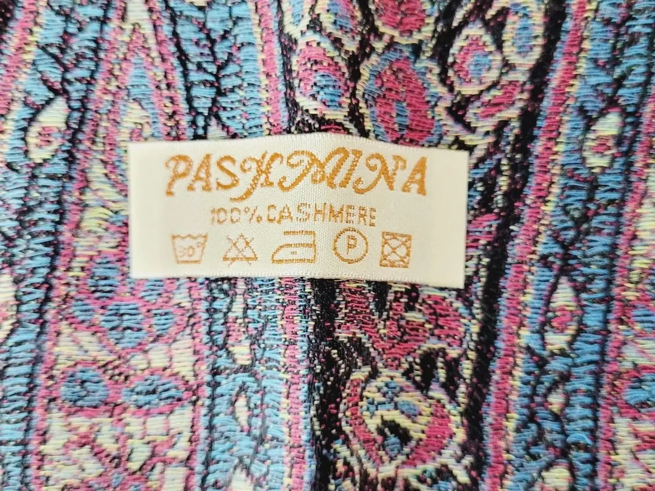 Billede 3 - ⭐️- Elegant og Blødt Pashmina Tørklæde - UBRUGT