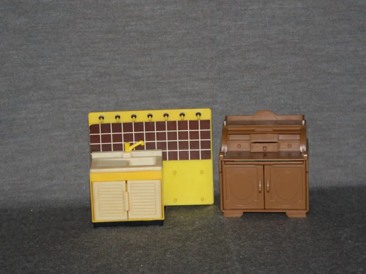 Billede 1 - Retro dukkehus møbler