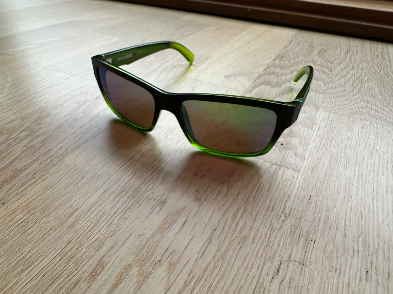 Billede 2 - Sports solbrille