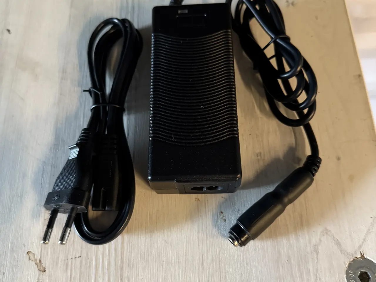 Billede 1 - SOUNDBOKS Oplader-strømforsyning-charger-Lader