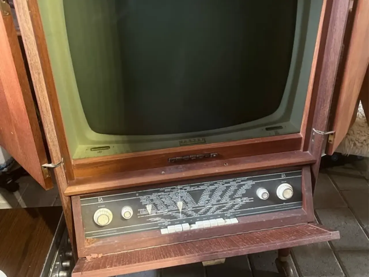 Billede 1 - Retro Tv med Radio fra B&O