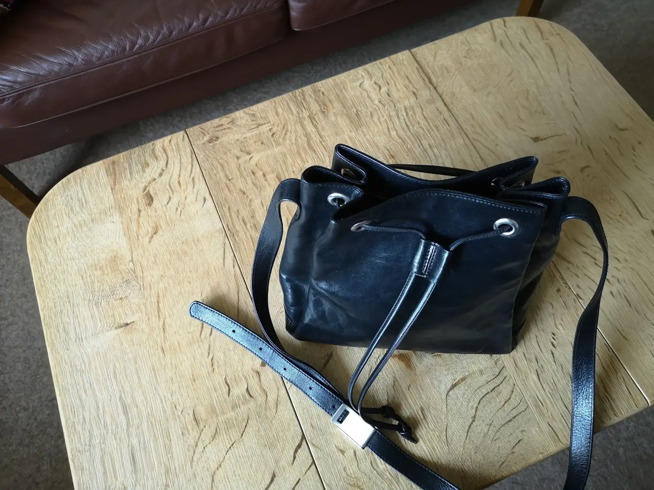 Billede 3 - Sort taske m/skulderrem