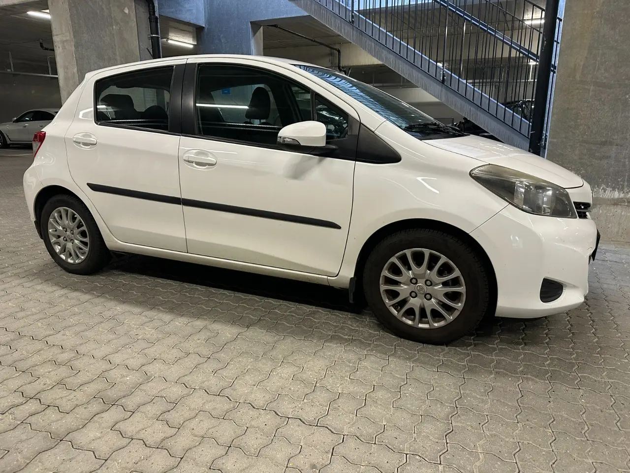 Billede 1 - Toyota Yaris 1,3 VVT-i T2