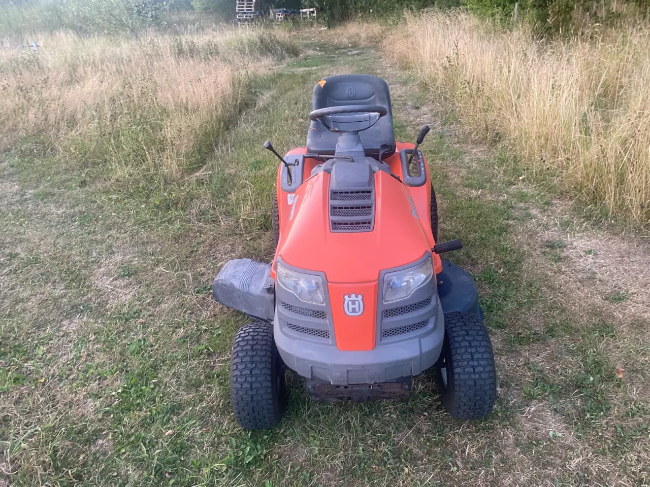 Billede 2 - Husqvarna LT152 havetraktor