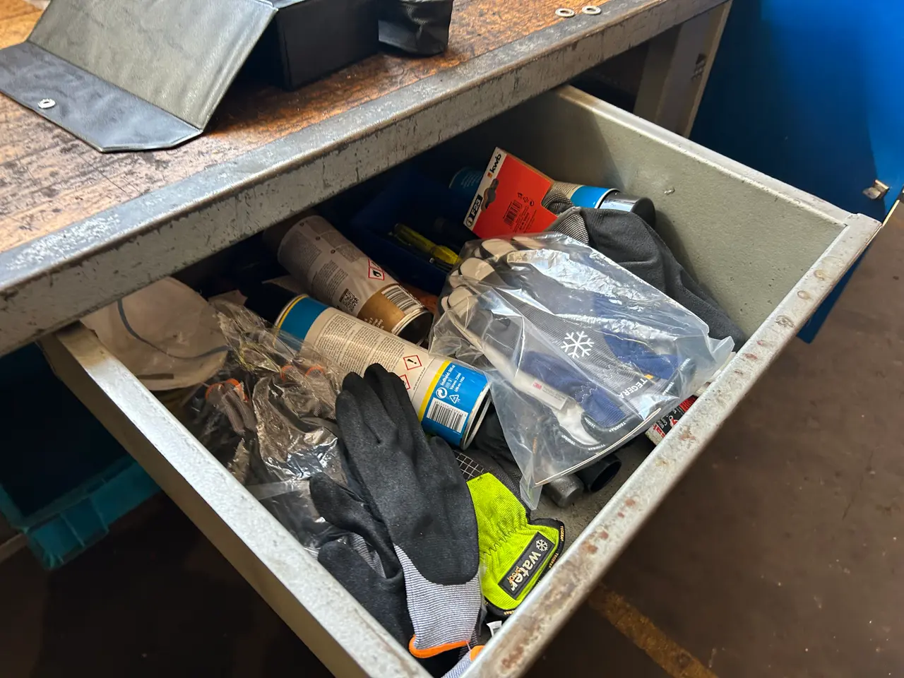 Billede 3 - Arbejdsbord uden indhold