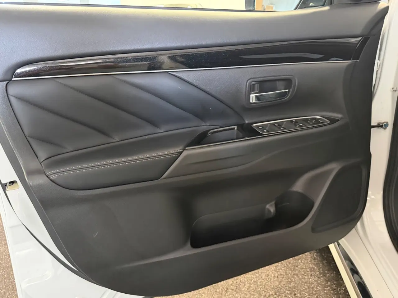 Billede 14 - Mitsubishi Outlander 2,4 PHEV Intense CVT 4WD