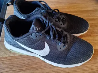 Nike Air - størrelse 42,5.