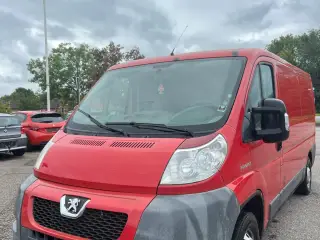 PEUGEOT BOXER 2,2 HDI VAN