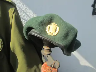 Hjemmeværnstøj,- frakke, uniformsjakke og hue