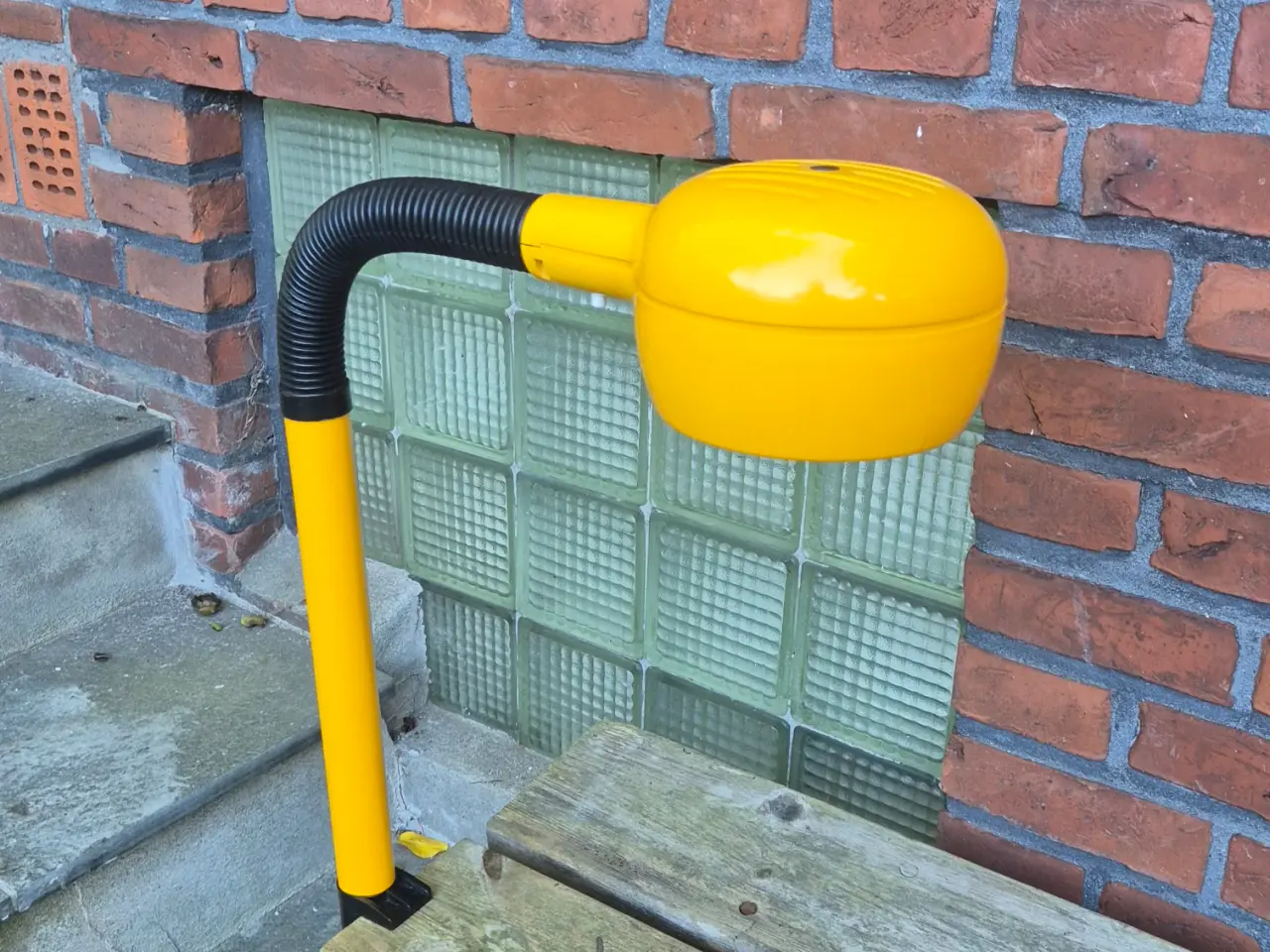 Billede 2 - Den fedeste gule bordlampe med klemme