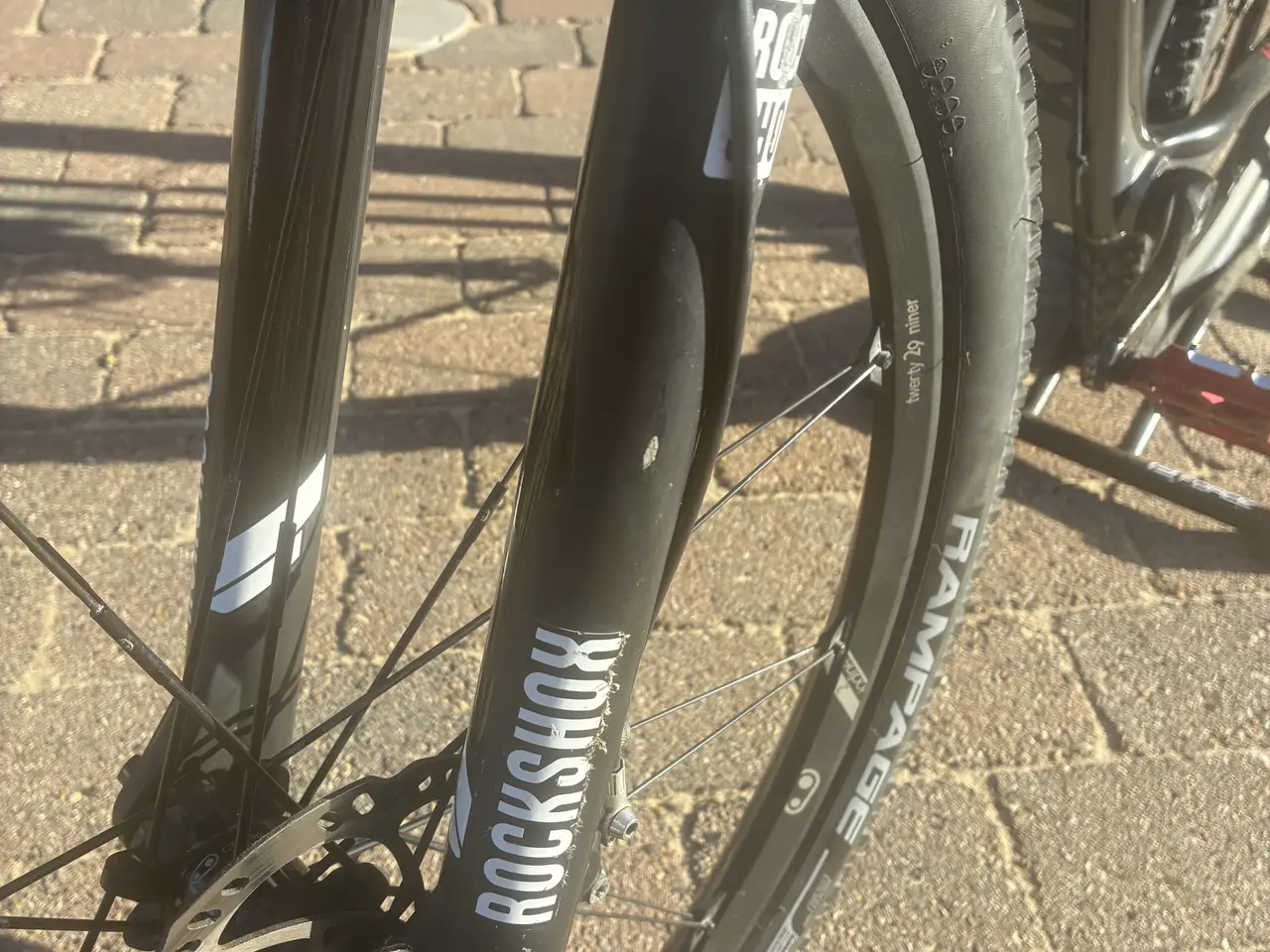 Billede 3 - Rigtig fin Carbon MTB