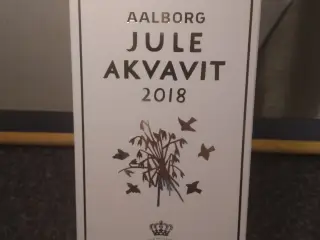 Tom flaske & æske til juleakvavit 2018