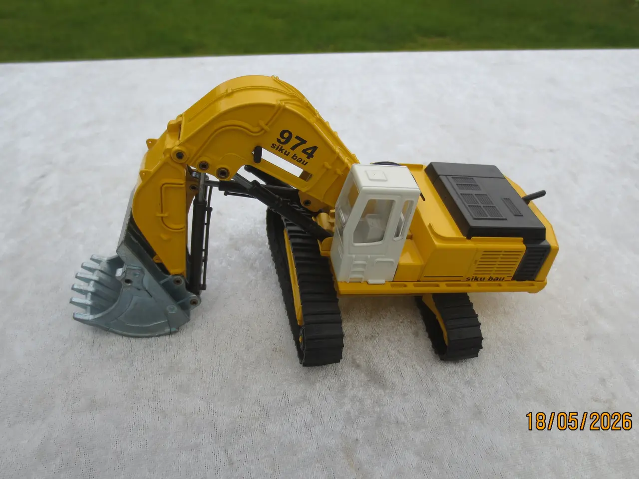 Billede 9 - 2 stk Modeltraktor Entreprenør maskiner O&K