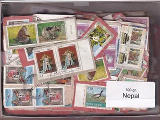 Nepal 100 g. Brevklip m. Billedmærker