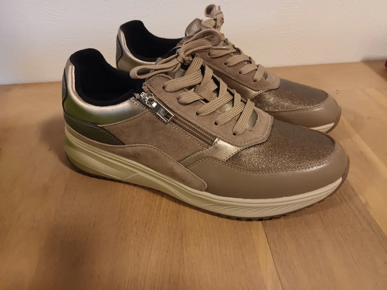 Billede 1 - Sneakers dame
