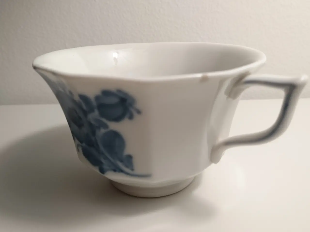 Billede 3 - Blå Blomst 1. sortering kaffekoppesæt m. kagetal.