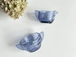 Lavendelblåt glas, kantet m swirl