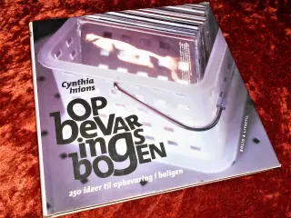 Opbevaringsbogen, Cynthia Inions,